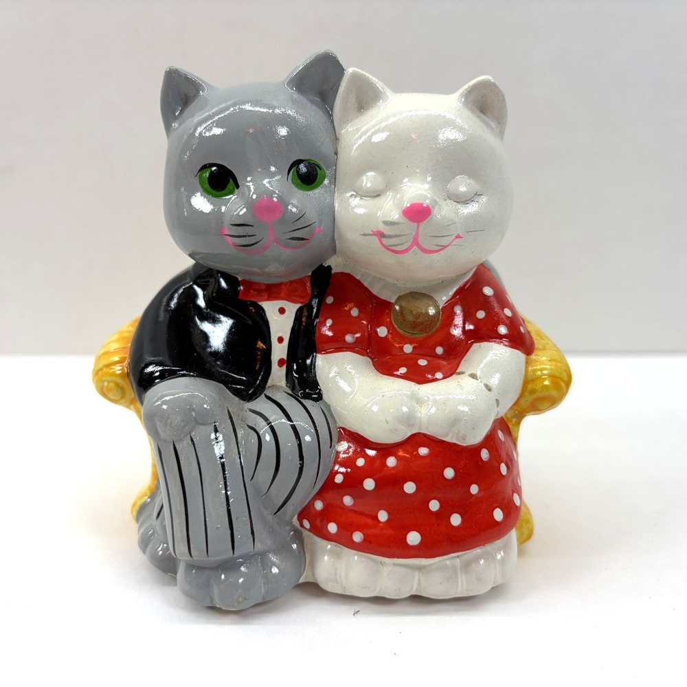 Vintage 1983 Enesco Designed Giftware Cat Couple Coin Bank Made in Taiwan VCG
